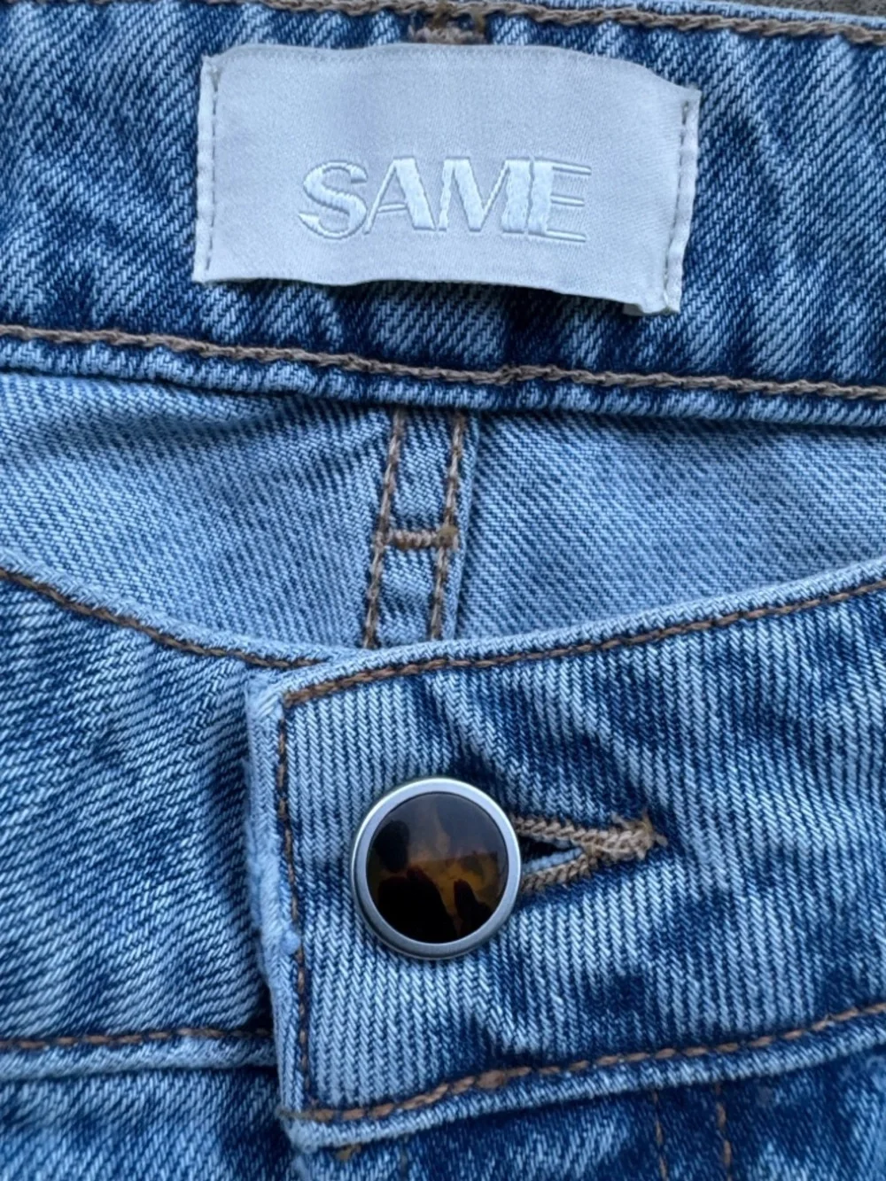 Same THE PERFECT JEAN Button Fly Size 28 x 35 Long Retail 428.00 - Picture 9 of 16
